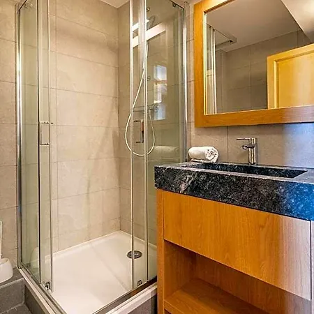 Les Balcons De Val Chaviere Apartmanhotel